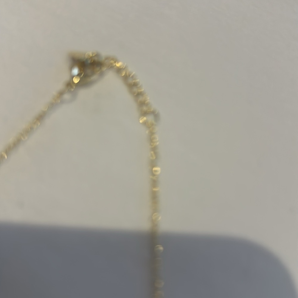 New! Elegant Gold Necklace with Pendant with crystal - Picture 3 of 4